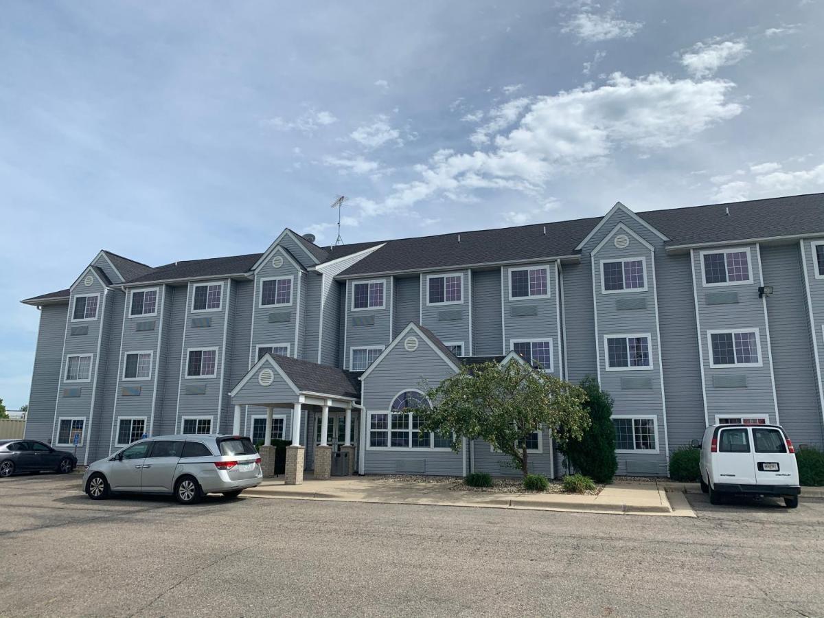 Quality Inn Owatonna Near Medical Center Екстериор снимка