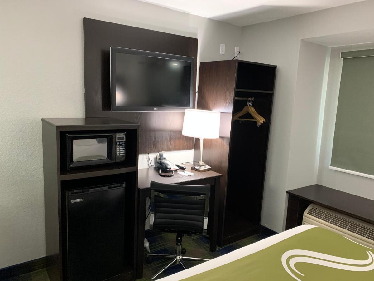 Quality Inn Owatonna Near Medical Center Екстериор снимка