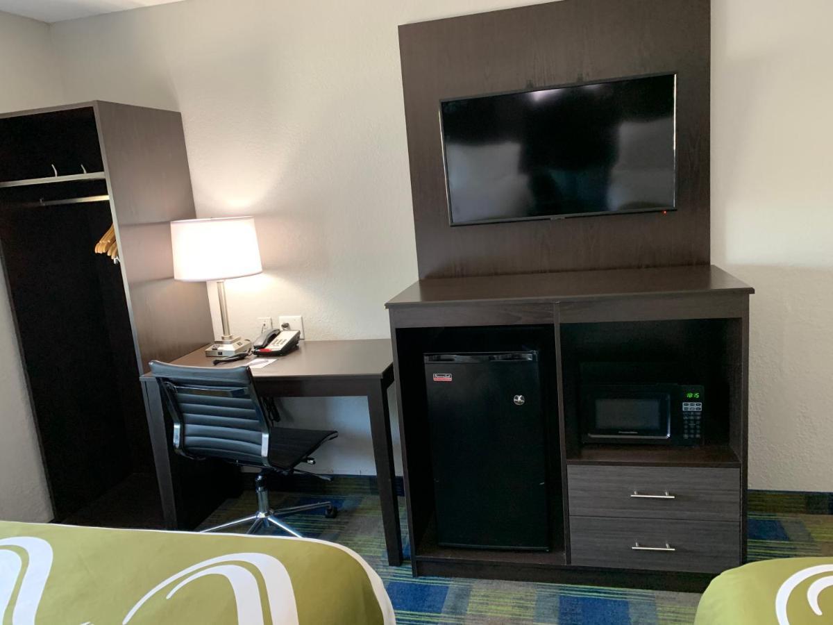 Quality Inn Owatonna Near Medical Center Екстериор снимка