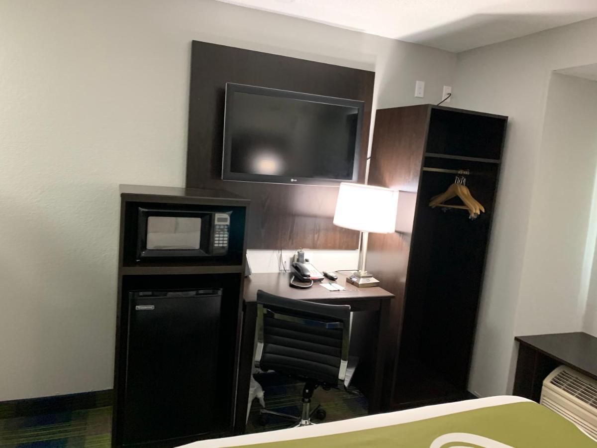 Quality Inn Owatonna Near Medical Center Екстериор снимка