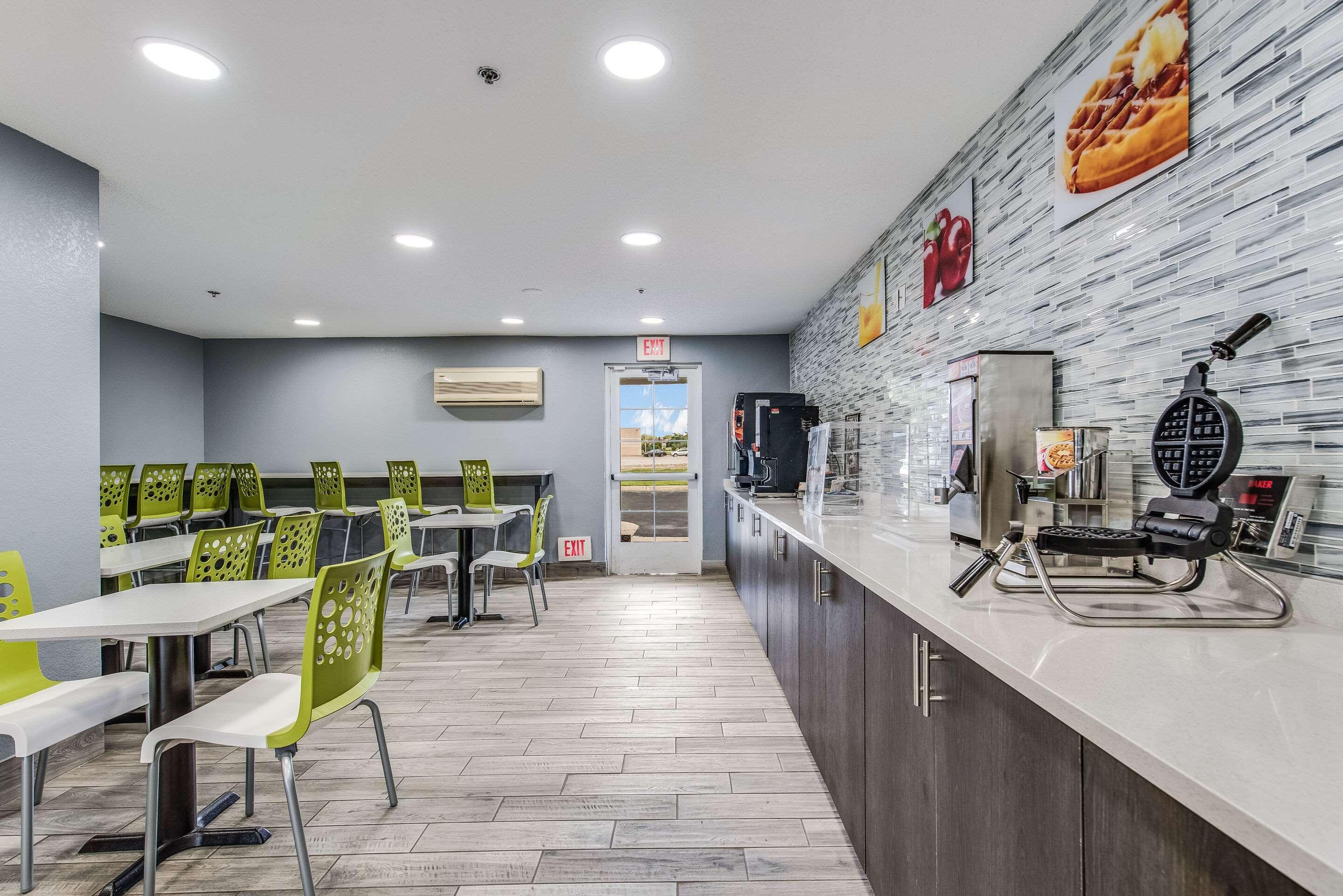 Quality Inn Owatonna Near Medical Center Екстериор снимка